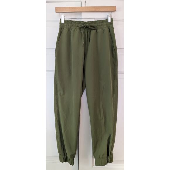Mondetta Green Lightweight  Joggers - Picture 1 of 7